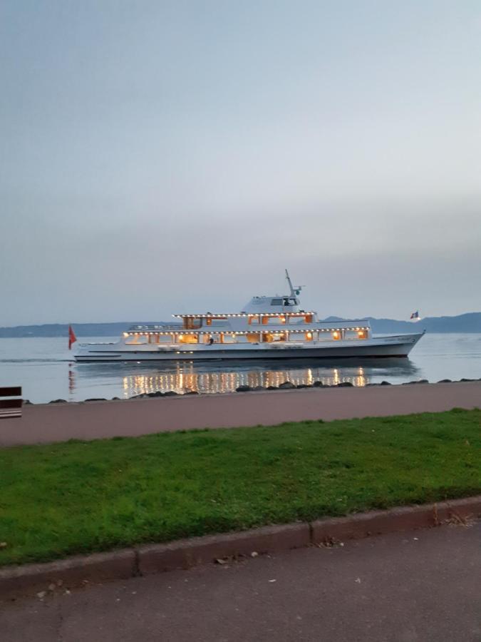 Au Coucher Du Lac Publier Bagian luar foto